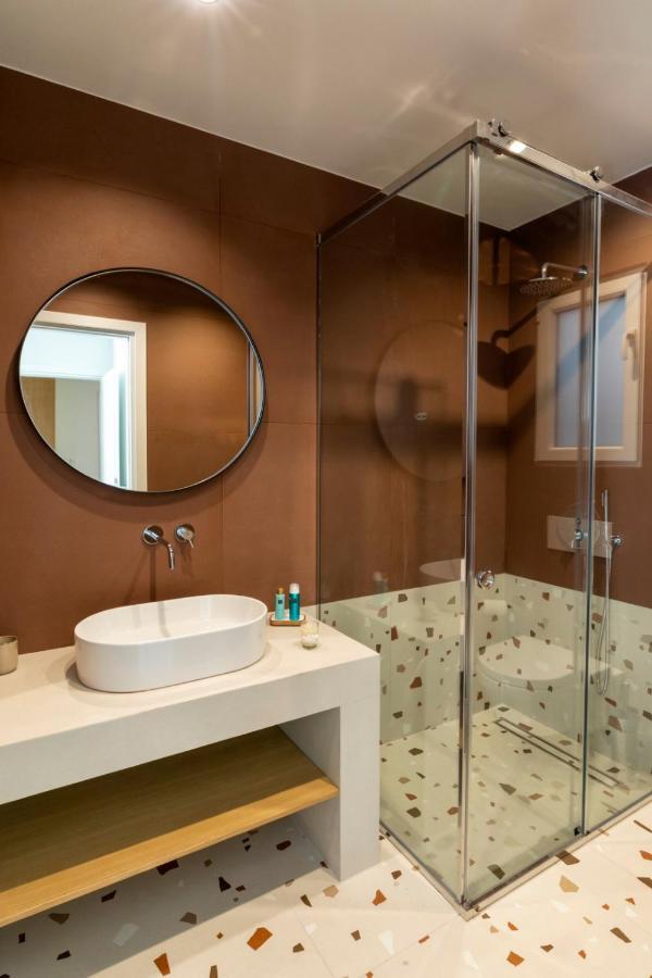 Modern 4Bd Apt Near Piraeus Port-Ath-15 Min Walk-Pirasmus Residencies Экстерьер фото